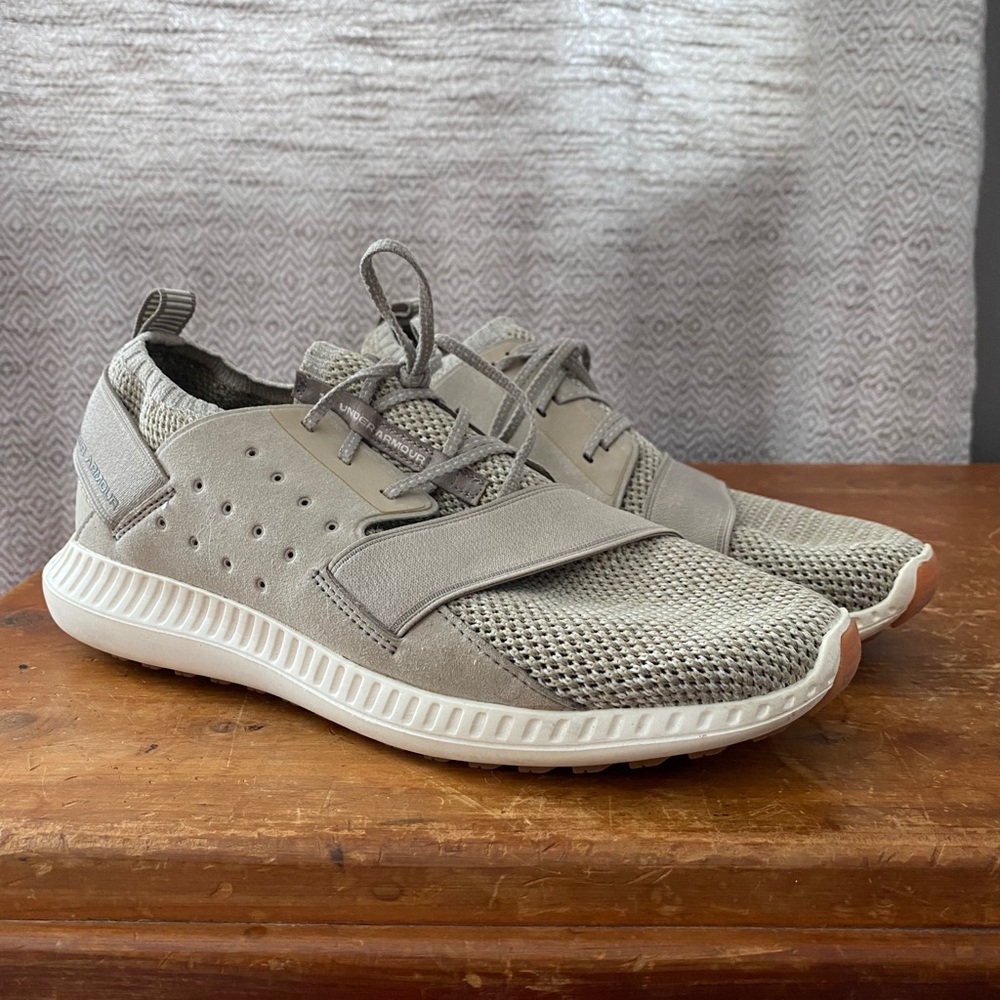 Women’s Under Armour Shoe size 9